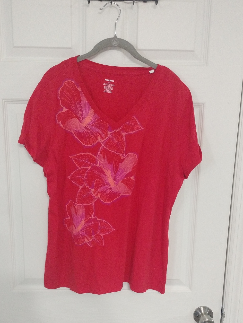 Women's Red Floral V-Neck Top